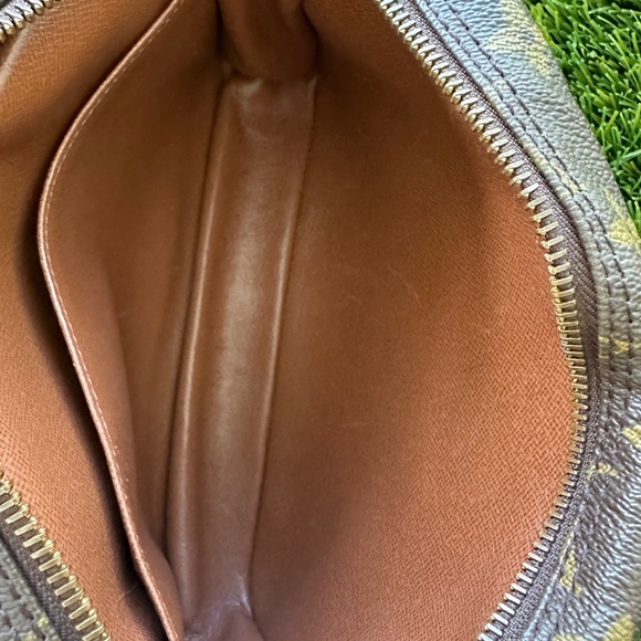 Auth Louis Vuitton pouch clutch bag - Picture 7 of 9